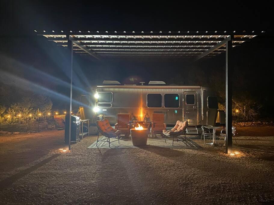 فندق Airstream Alfresco فريدريكسبيرغ المظهر الخارجي الصورة